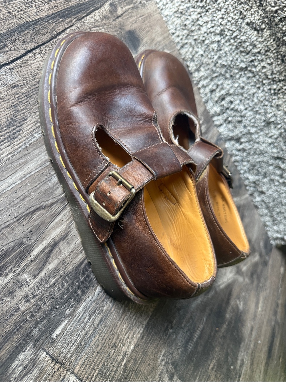 Vintage 1990s Dr. Martens T-Bar regency Mary Jane shoes